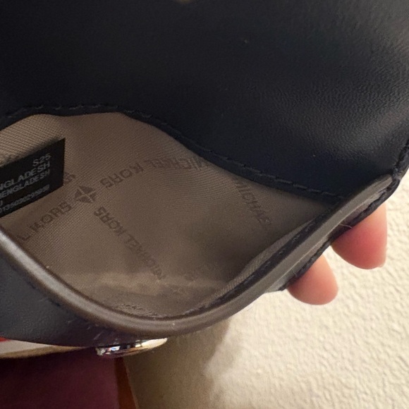 Michael Kors Navy and White Purse with Cardholder - Picture 12 of 12